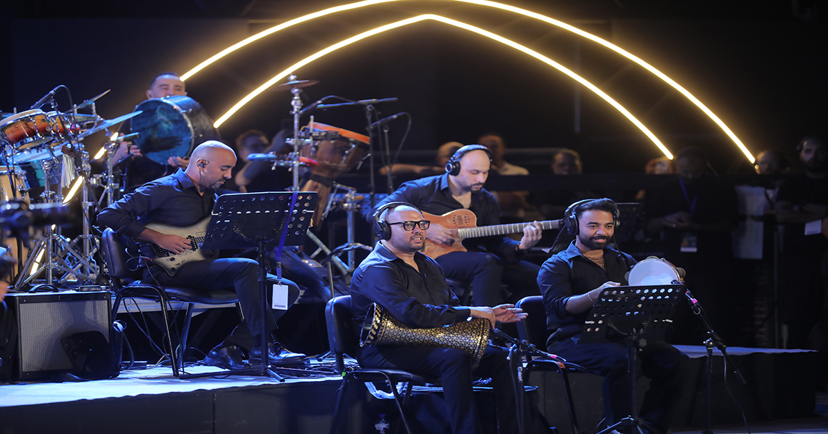 Tamer Ashour à Carthage : "Ailes" de la parole et de la mélodie s'envolent lors d'une soirée romantique exceptionnelle